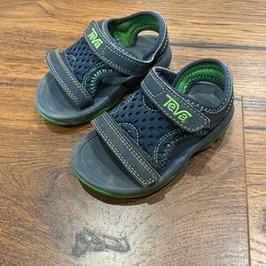 Teva Psyclone XLT Sandal Toddler size 5